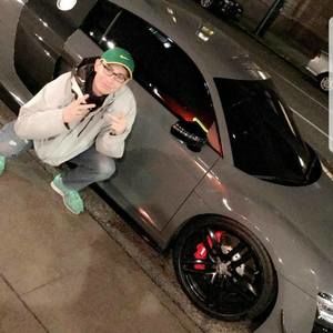 Meet your Posher, Chris